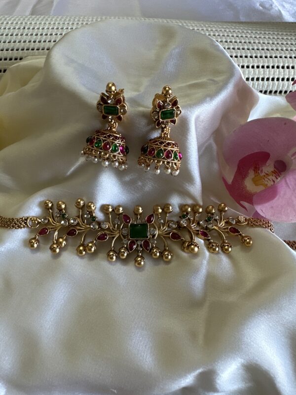 Multicolor chocker and earrings - Image 2