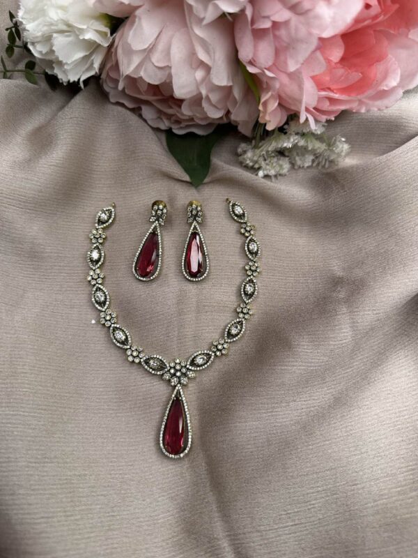 Victoria Kundan Necklace and Beautiful Earrings Set - Image 3