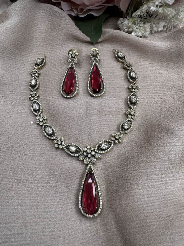 Victoria Kundan Necklace and Beautiful Earrings Set