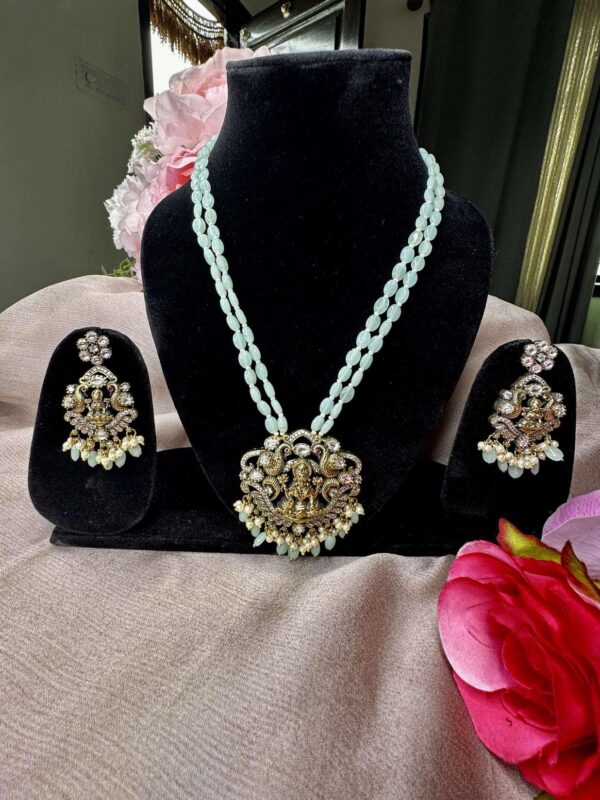 Victoria Lakshmi Haram and Beautiful Earrings Set - Image 4