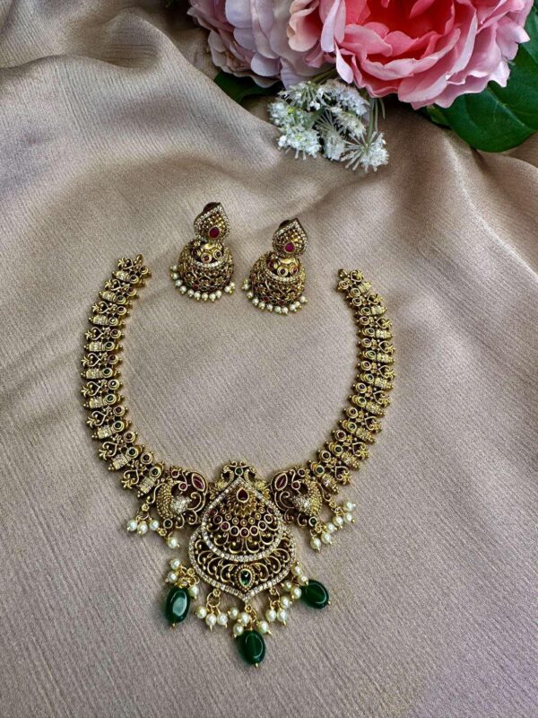 Traditional necklace and jumka