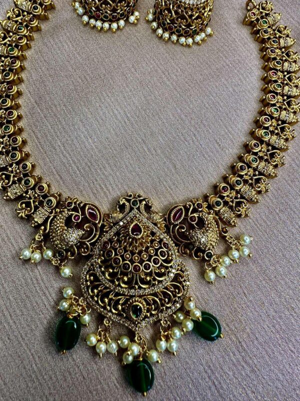 Traditional necklace and jumka - Image 3