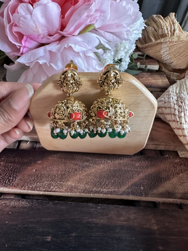 Premium quality lakhmi beaded jumka